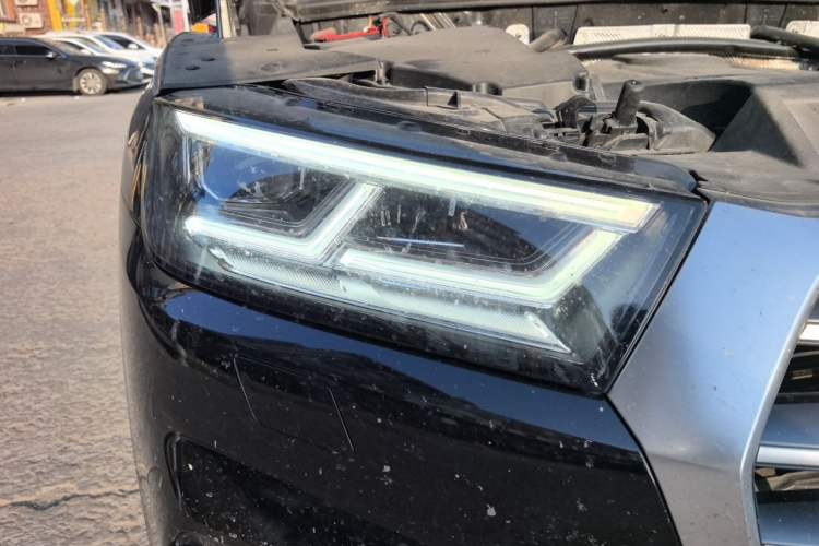 Used Audi Q5L 2018 45 TFSI Prestige Fashion Edition China VI Emission Standard Right Front Headlight