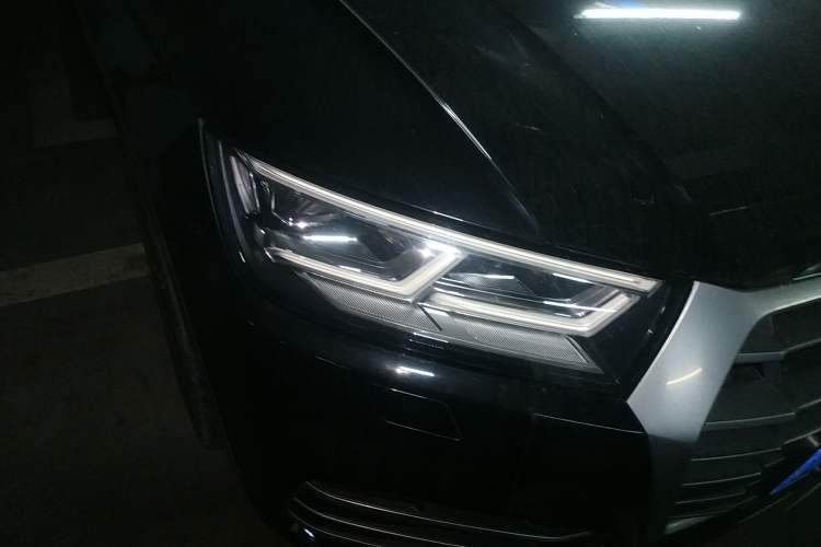 Used Audi Q5L 2018 45 TFSI Prestige Sport China V Right Front Headlight