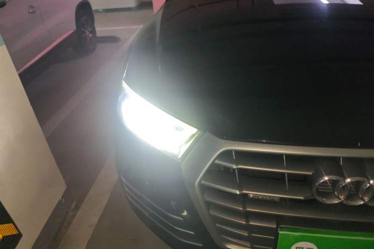Used Audi Q5L 2018 40 TFSI Prestige Fashion Edition China VI Right Front Headlight