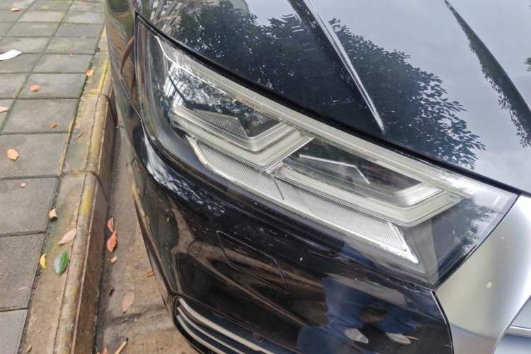 Used Audi Q5L 2018 45 TFSI Prestige Fashion Edition China V Emission Standard Right Front Headlight