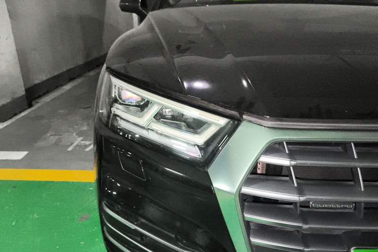 Used Audi Q5L 2018 40 TFSI Prestige Fashion Edition China VI Right Front Headlight