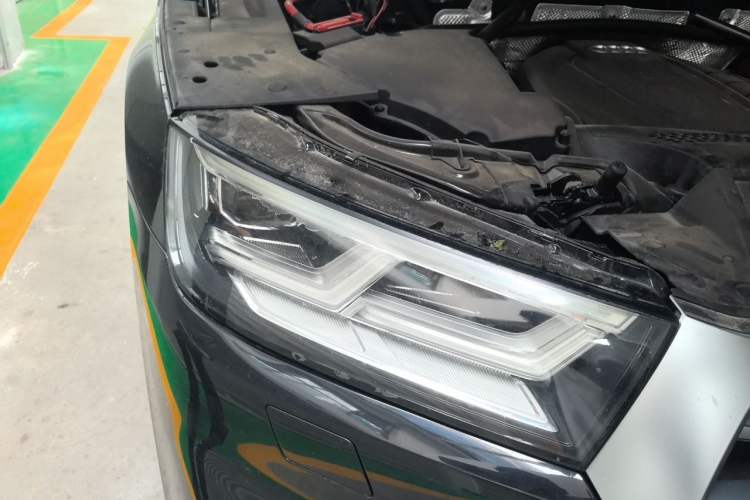 Used Audi Q5L 2018 45 TFSI Prestige Luxury Sport Model China VI Emission Standard Right Front Headlight