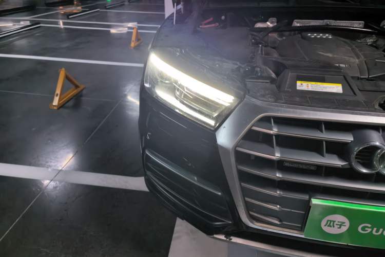 Used Audi Q5L 2018 40 TFSI Prestige Edition China V Right Front Headlight
