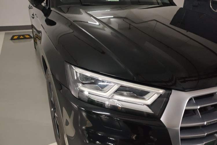 Used Audi Q5L 2018 45 TFSI Prestige Fashion Edition China VI Emission Standard Right Front Headlight