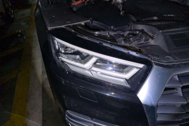Used Audi Q5L 2018 40 TFSI Prestige Fashion Edition China VI Right Front Headlight