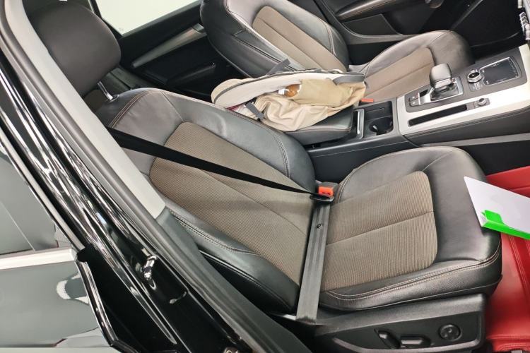 Used Audi Q5L 2018 40 TFSI Prestige Fashion Edition China V Right Front Seat