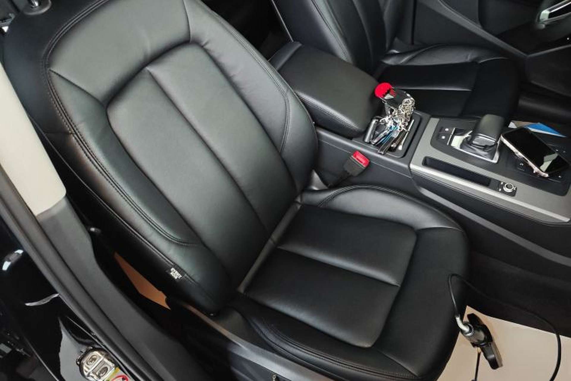 Used Audi Q5L 2018 40 TFSI Prestige Edition China V Right Front Seat