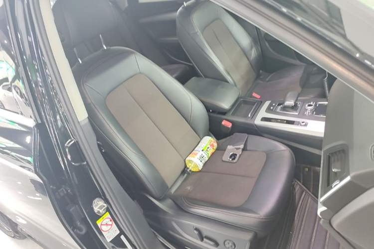 Used Audi Q5L 2018 40 TFSI Prestige Fashion Edition China VI Right Front Seat