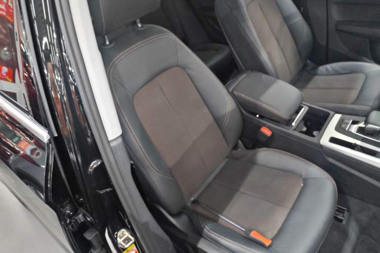 Used Audi Q5L 2018 40 TFSI Prestige Fashion Edition China VI Right Front Seat