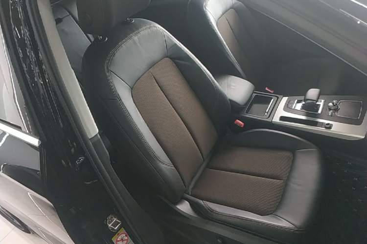 Used Audi Q5L 2018 40 TFSI Prestige Fashion Edition China VI Right Front Seat