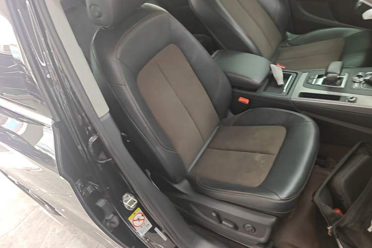 Used Audi Q5L 2018 45 TFSI Prestige Fashion Edition China VI Emission Standard Right Front Seat