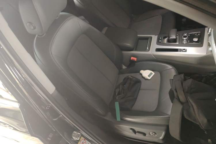 Used Audi Q5L 2018 40 TFSI Prestige Fashion Edition China VI Right Front Seat