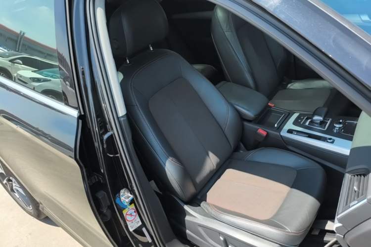Used Audi Q5L 2018 40 TFSI Prestige Fashion Edition China VI Right Front Seat