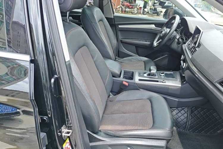 Used Audi Q5L 2018 45 TFSI Prestige Fashion Edition China VI Emission Standard Right Front Seat