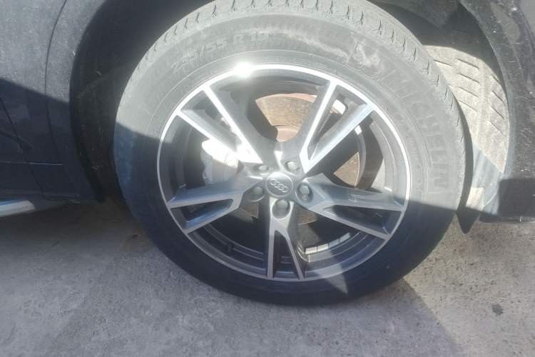 Used Audi Q5L 2018 40 TFSI Prestige Fashion Edition China V Right Front Wheel Hub