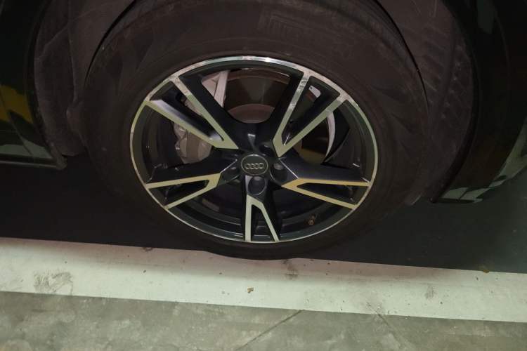 Used Audi Q5L 2018 40 TFSI Prestige Fashion Edition China V Right Front Wheel Hub