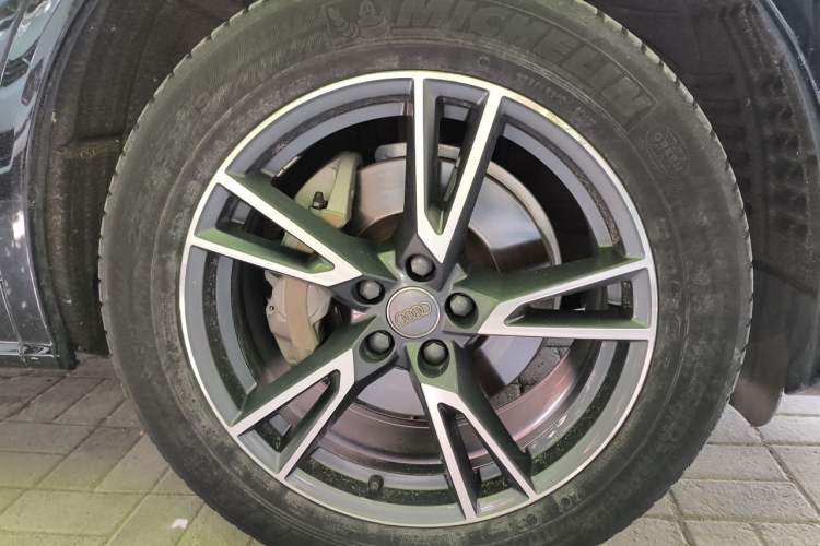 Used Audi Q5L 2018 40 TFSI Prestige Fashion Edition China V Right Front Wheel Hub