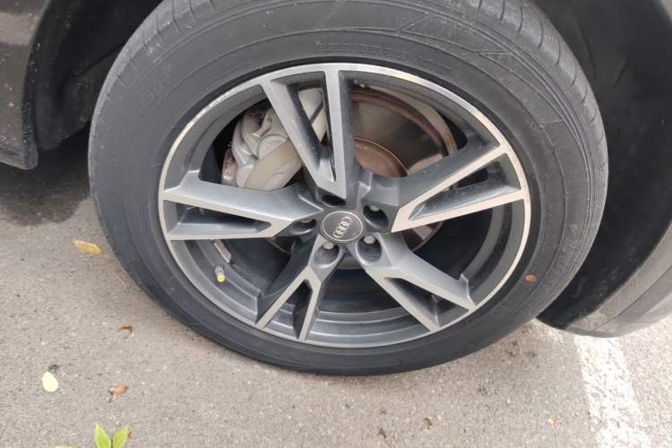 Used Audi Q5L 2018 40 TFSI Prestige Fashion Edition China V Right Front Wheel Hub