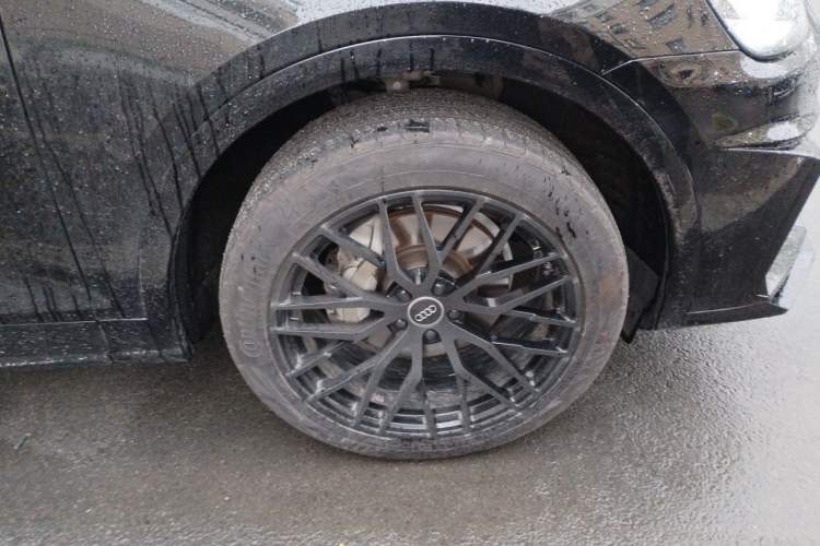 Used Audi Q5L 2018 40 TFSI Prestige Edition China V Right Front Wheel Hub