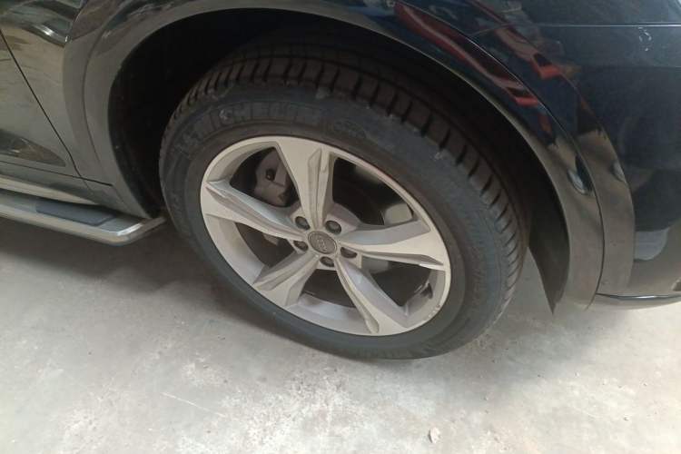 Used Audi Q5L 2018 40 TFSI Prestige Edition China VI Emission Standard Right Front Wheel Hub