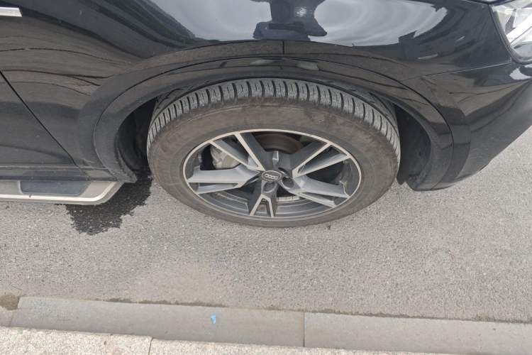 Used Audi Q5L 2018 40 TFSI Prestige Fashion Edition China VI Right Front Wheel Hub