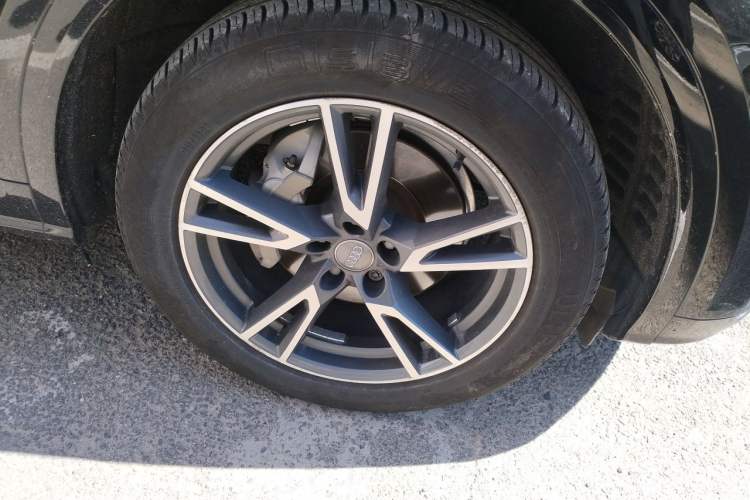 Used Audi Q5L 2018 40 TFSI Prestige Fashion Edition China V Right Front Wheel Hub