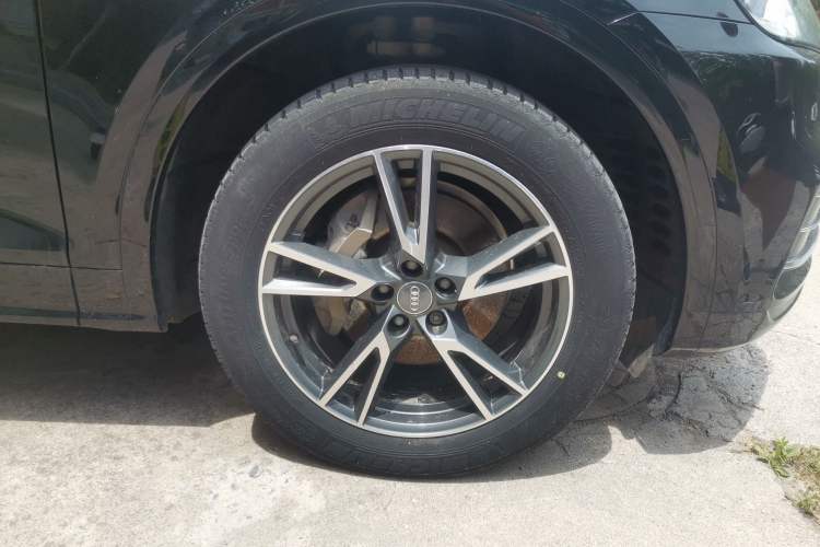 Used Audi Q5L 2018 45 TFSI Prestige Fashion Edition China VI Emission Standard Right Front Wheel Hub