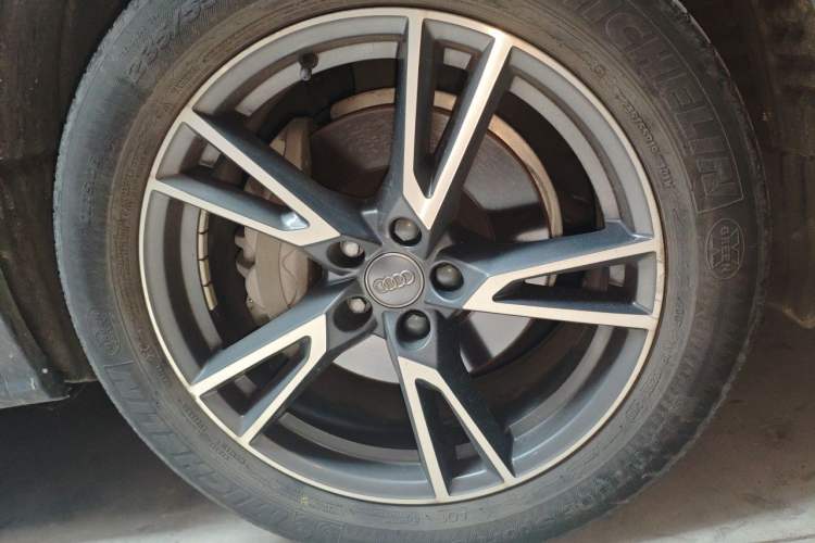 Used Audi Q5L 2018 40 TFSI Prestige Fashion Edition China V Right Front Wheel Hub