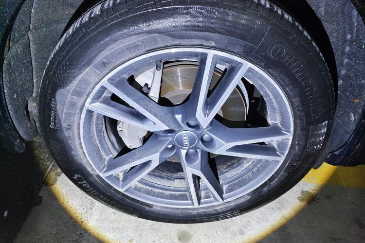 Used Audi Q5L 2018 40 TFSI Prestige Fashion Edition China VI Right Front Wheel Hub