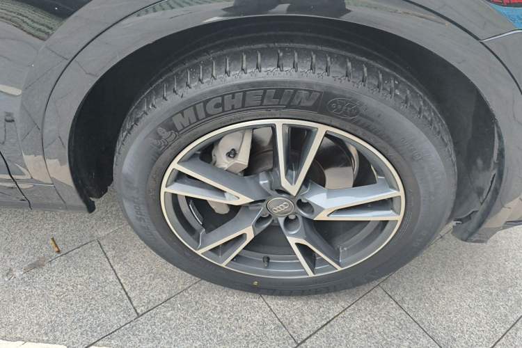 Used Audi Q5L 2018 40 TFSI Prestige Fashion Edition China V Right Front Wheel Hub