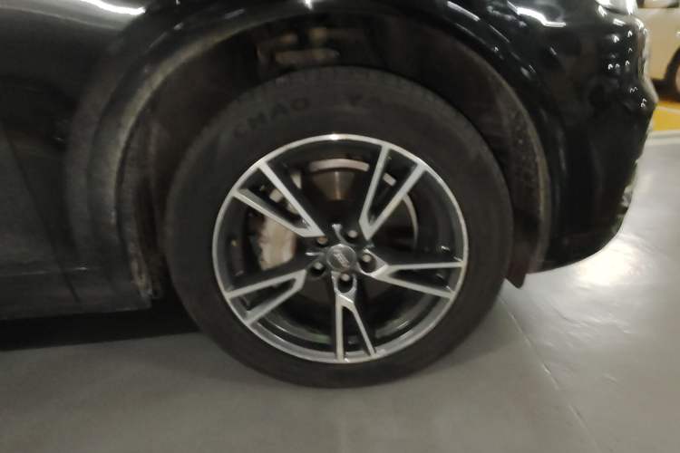 Used Audi Q5L 2018 40 TFSI Prestige Fashion Edition China V Right Front Wheel Hub