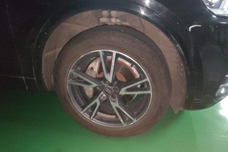Used Audi Q5L 2018 40 TFSI Prestige Fashion Edition China VI Right Front Wheel Hub