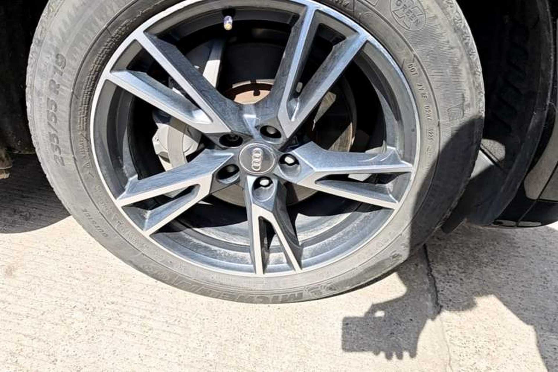 Used Audi Q5L 2018 40 TFSI Prestige Fashion Edition China VI Right Front Wheel Hub