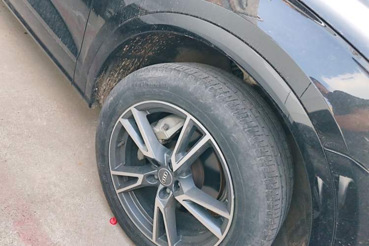Used Audi Q5L 2018 40 TFSI Prestige Fashion Edition China VI Right Front Wheel Hub