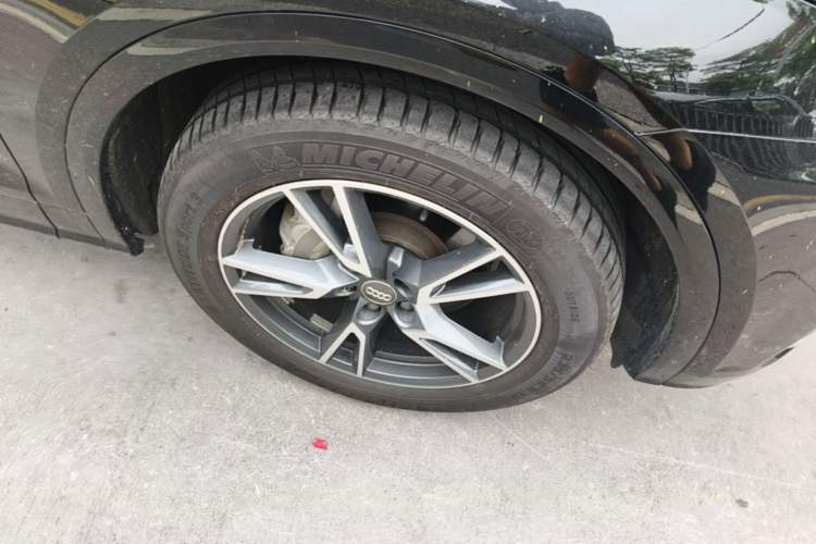 Used Audi Q5L 2018 45 TFSI Prestige Fashion Edition China VI Emission Standard Right Front Wheel Hub