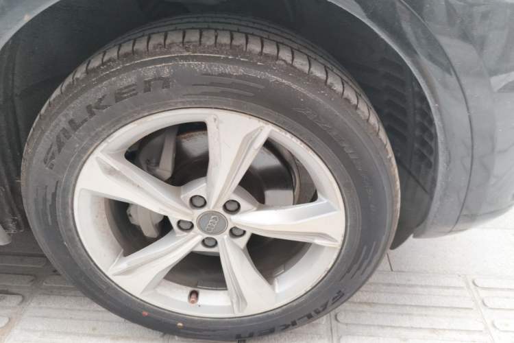 Used Audi Q5L 2018 40 TFSI Prestige Edition China V Right Front Wheel Hub