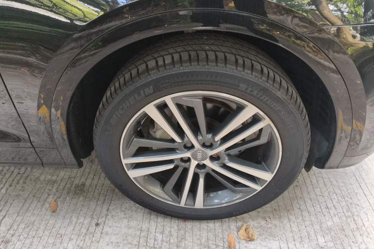 Used Audi Q5L 2018 45 TFSI Prestige Sport China V Right Front Wheel Hub