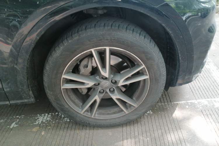 Used Audi Q5L 2018 40 TFSI Prestige Fashion Edition China V Right Front Wheel Hub