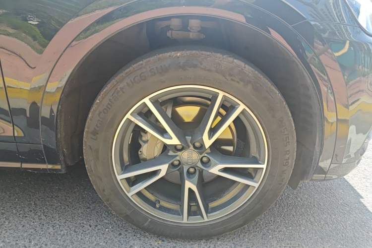 Used Audi Q5L 2018 45 TFSI Prestige Fashion Edition China V Emission Standard Right Front Wheel Hub