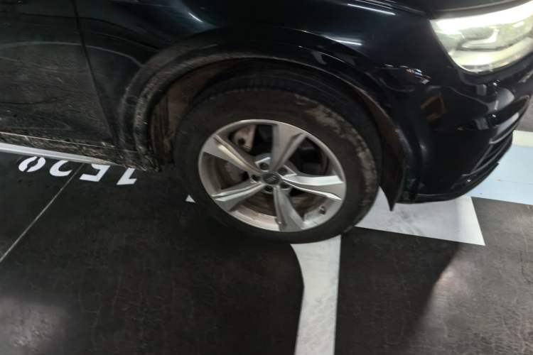 Used Audi Q5L 2018 40 TFSI Prestige Edition China V Right Front Wheel Hub