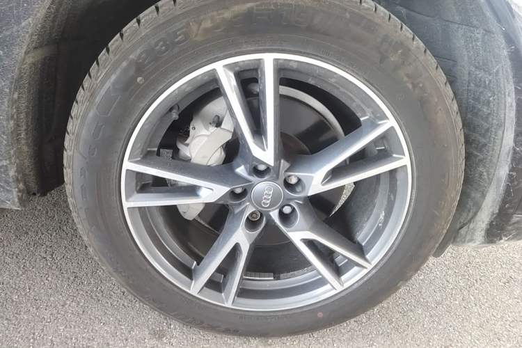 Used Audi Q5L 2018 40 TFSI Prestige Fashion Edition China V Right Front Wheel Hub