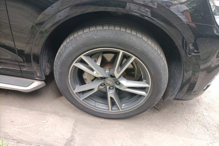 Used Audi Q5L 2018 40 TFSI Prestige Fashion Edition China VI Right Front Wheel Hub