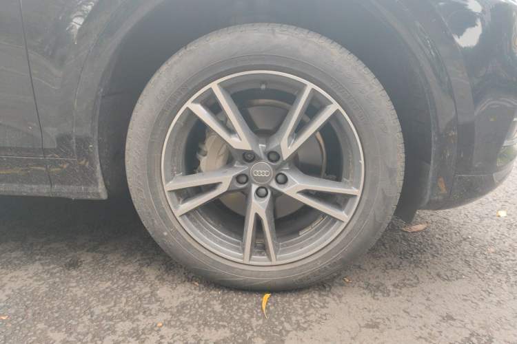 Used Audi Q5L 2018 40 TFSI Prestige Fashion Edition China VI Right Front Wheel Hub
