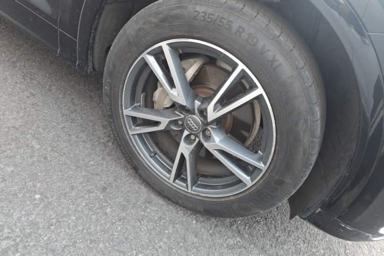 Used Audi Q5L 2018 45 TFSI Prestige Fashion Edition China V Emission Standard Right Front Wheel Hub