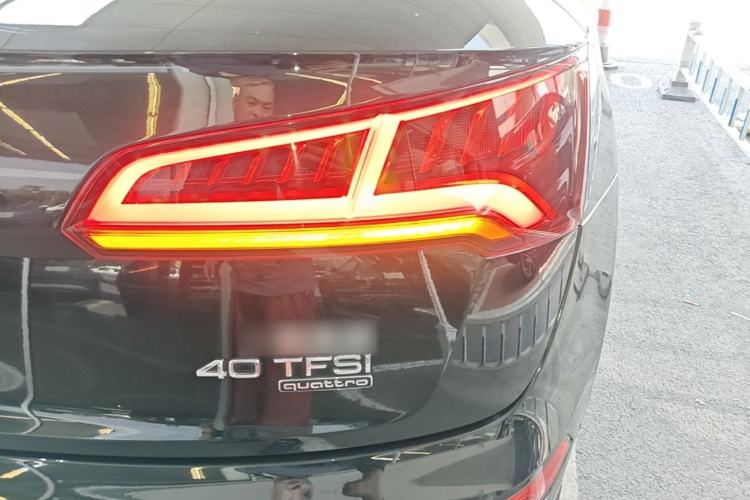 Used Audi Q5L 2018 40 TFSI Prestige Fashion Edition China VI Right Rear Taillight