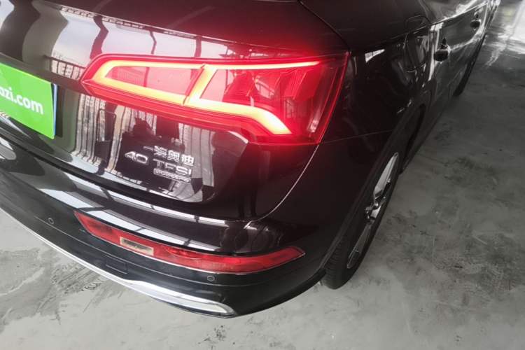 Used Audi Q5L 2018 40 TFSI Prestige Fashion Edition China VI Right Rear Taillight