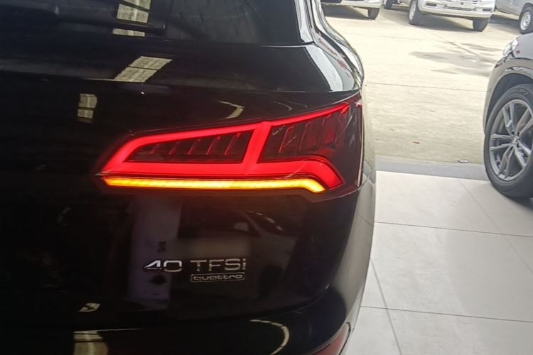 Used Audi Q5L 2018 40 TFSI Prestige Fashion Edition China V Right Rear Taillight