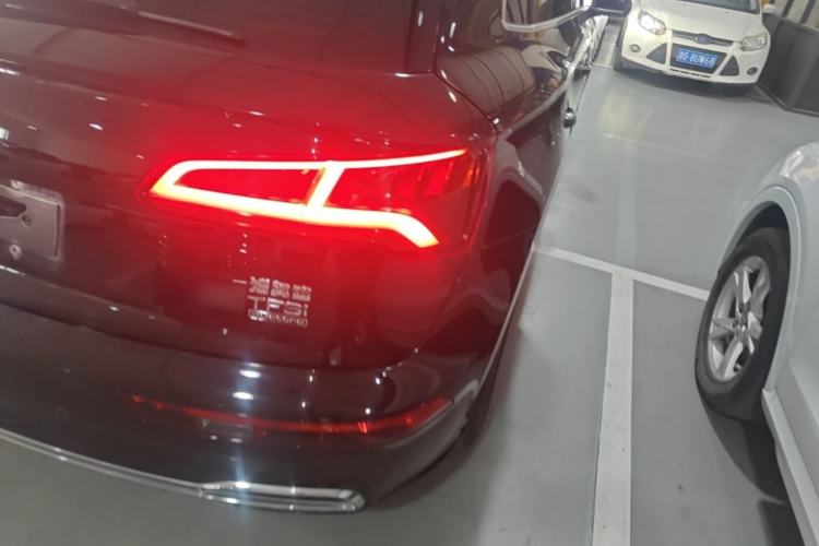 Used Audi Q5L 2018 40 TFSI Prestige Fashion Edition China VI Right Rear Taillight