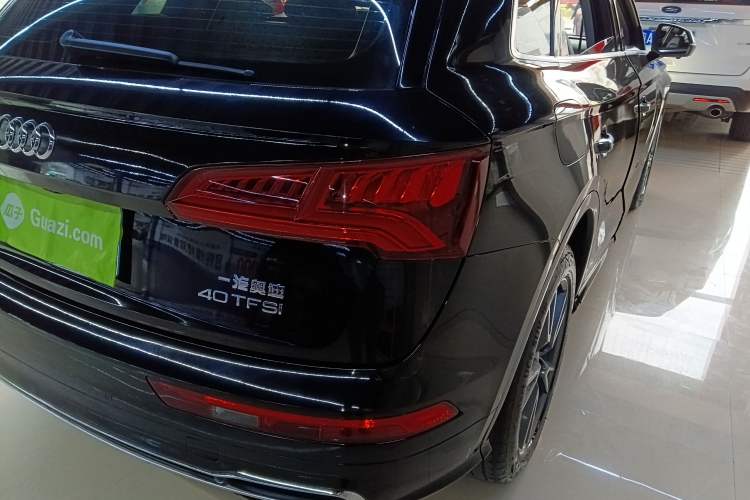 Used Audi Q5L 2018 40 TFSI Prestige Fashion Edition China V Right Rear Taillight