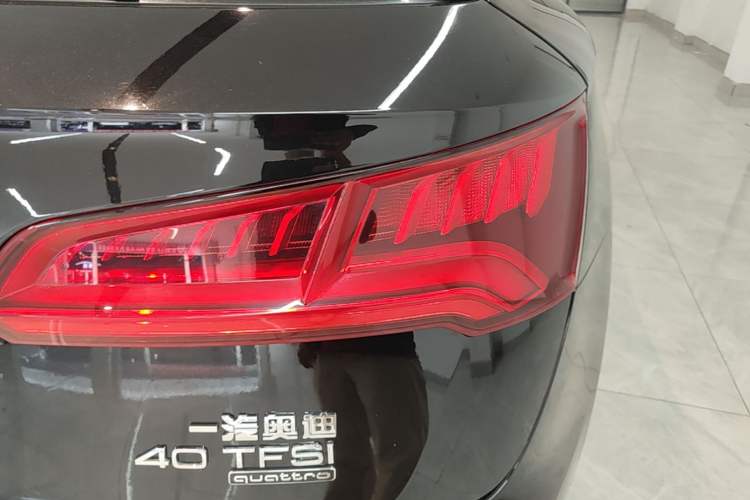 Used Audi Q5L 2018 40 TFSI Prestige Edition China V Right Rear Taillight